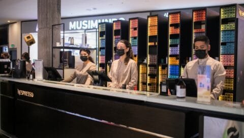 Nespresso Presenta Su Renovado Pop Up En C Rdoba Economix