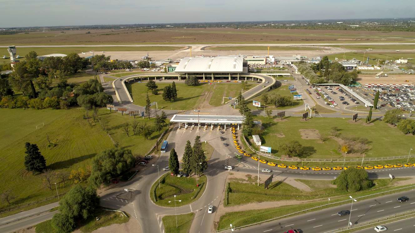 aeropuerto taravella