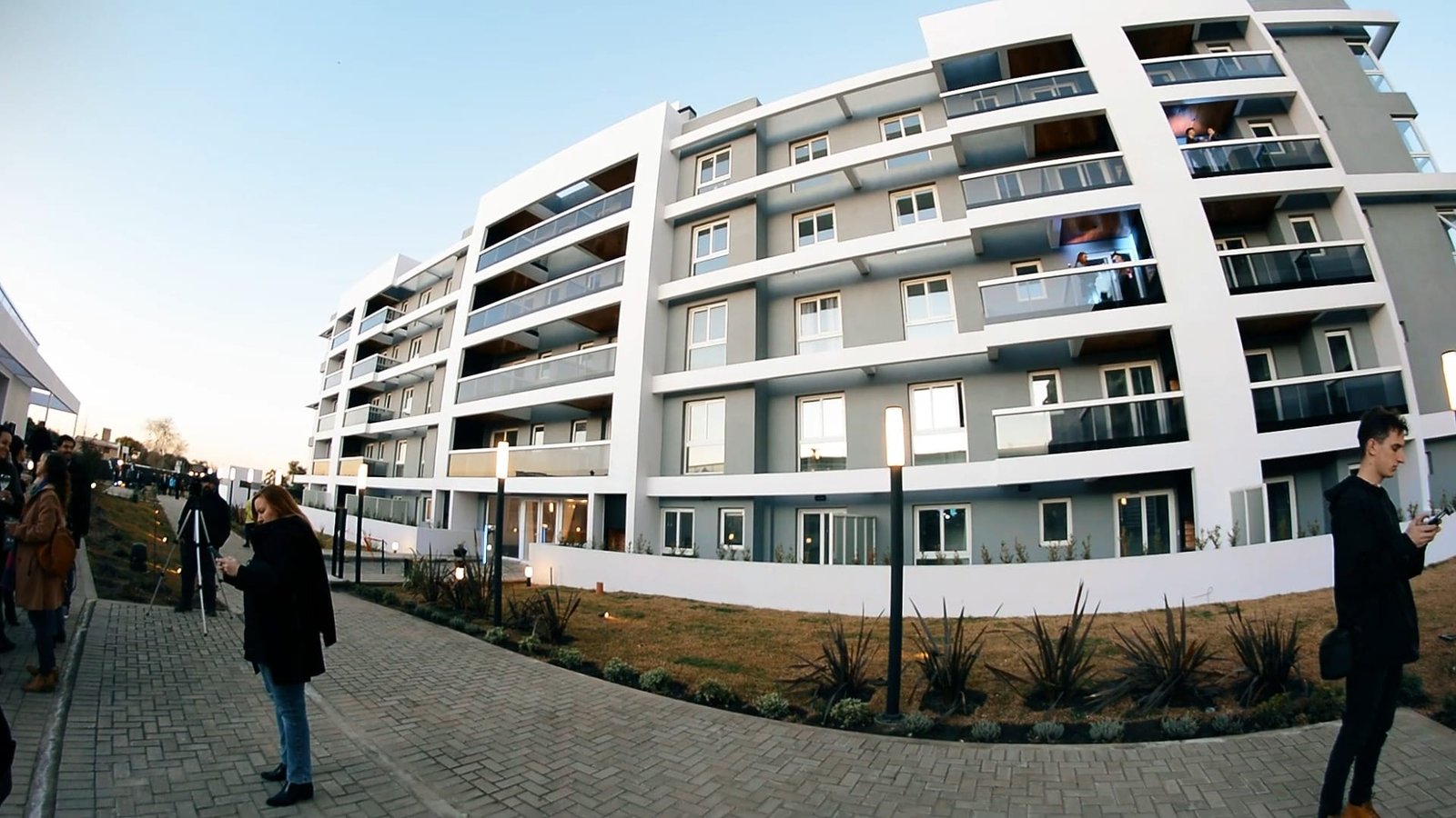Inauguró Chateau Harmonie, un condominio de lujo y eco sustentable - Programa 2493 0-24 screenshot
