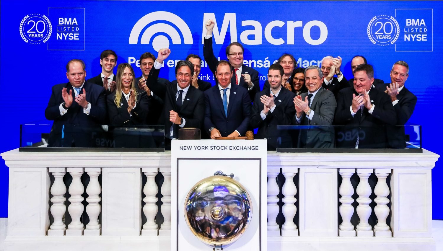 Banco Macro (NYSE: BMA) Rings The Opening Bell®
 
The New York Stock Exchange welcomes Banco Macro (NYSE: BMA), today, Tuesday, March 24, 2026, in celebration of its 20th anniversary of listing. To honor the occasion, Jorge Brito, Chairman, joined by Chris Taylor, Chief Development Officer, NYSE, rings the Opening Bell®.
 
Photo Credit: NYSE