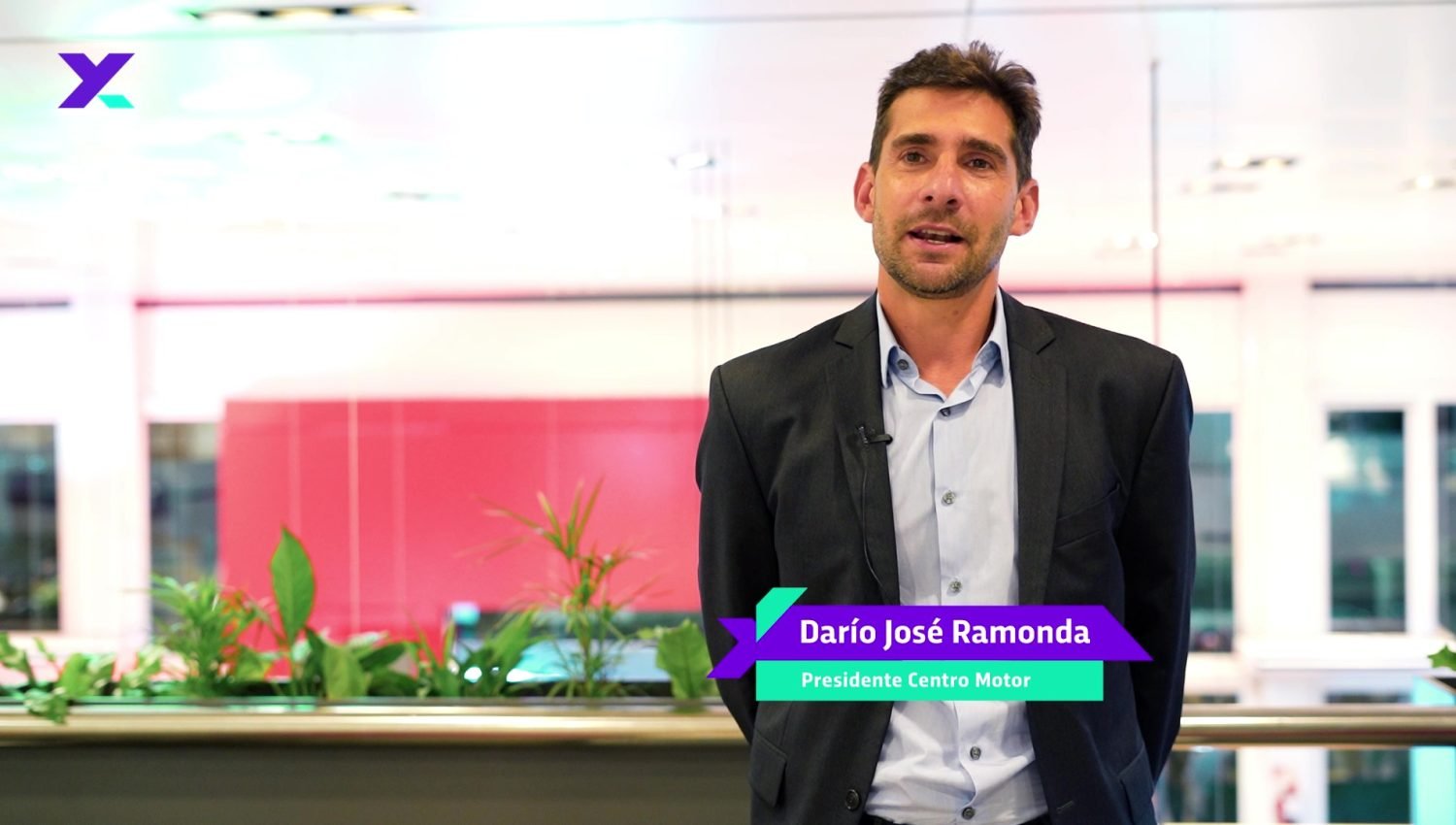 3183 YT - frame at 0m45s